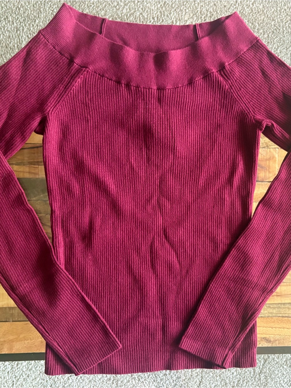 GAP Ribbed Off-Shoulder Sweater - Picture 2 of 8
